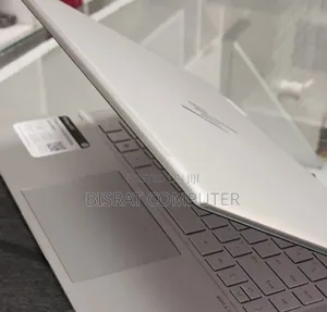 New Laptop HP Envy X360 8GB Intel Core I5 SSD 512GB