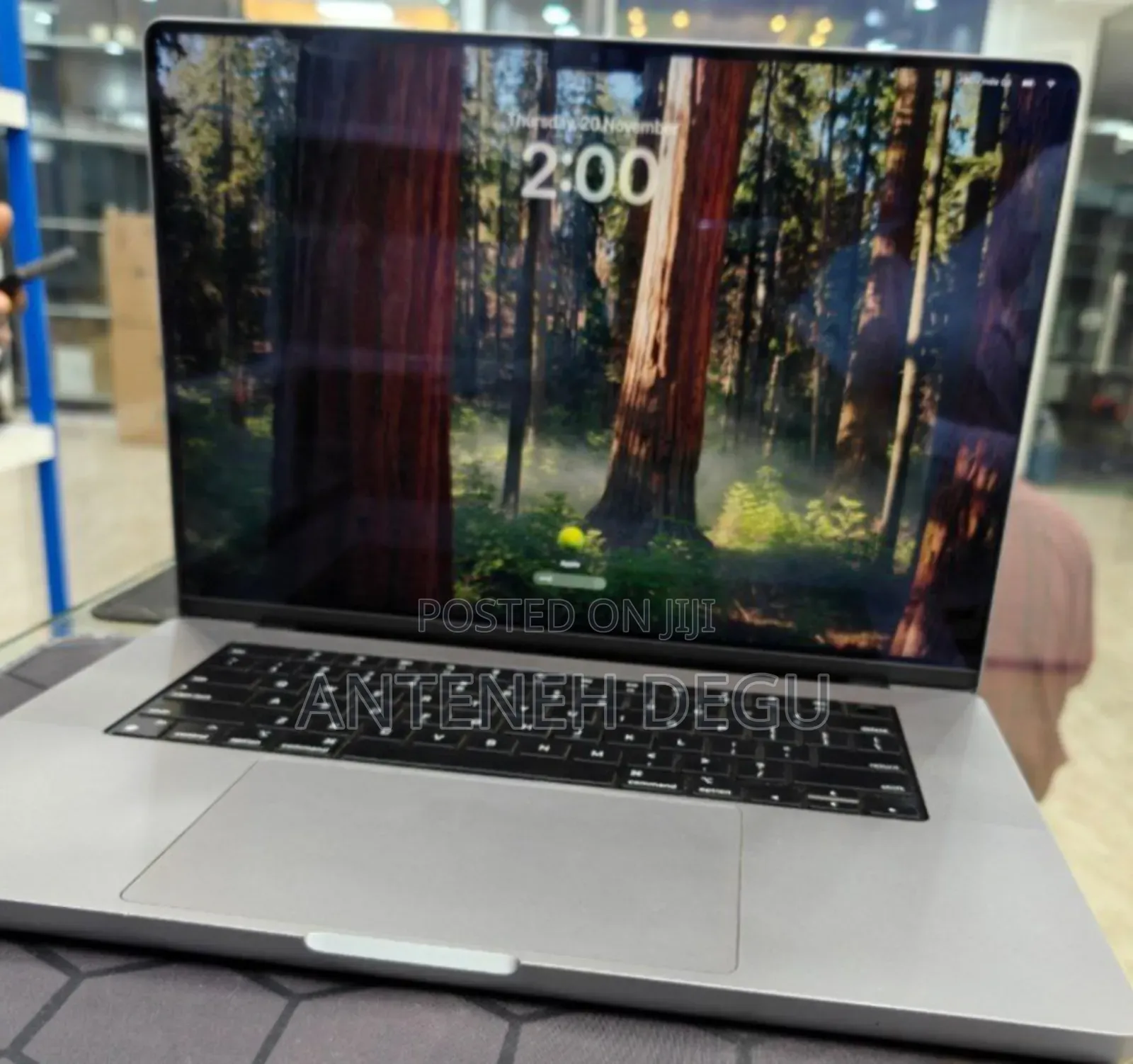 New Laptop Apple MacBook 64GB Apple M1 Max SSD 1T