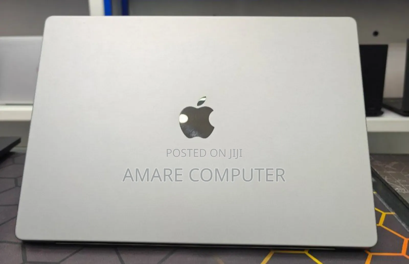 New Laptop Apple MacBook Pro M1 64GB Apple M1 Max SSD 1T