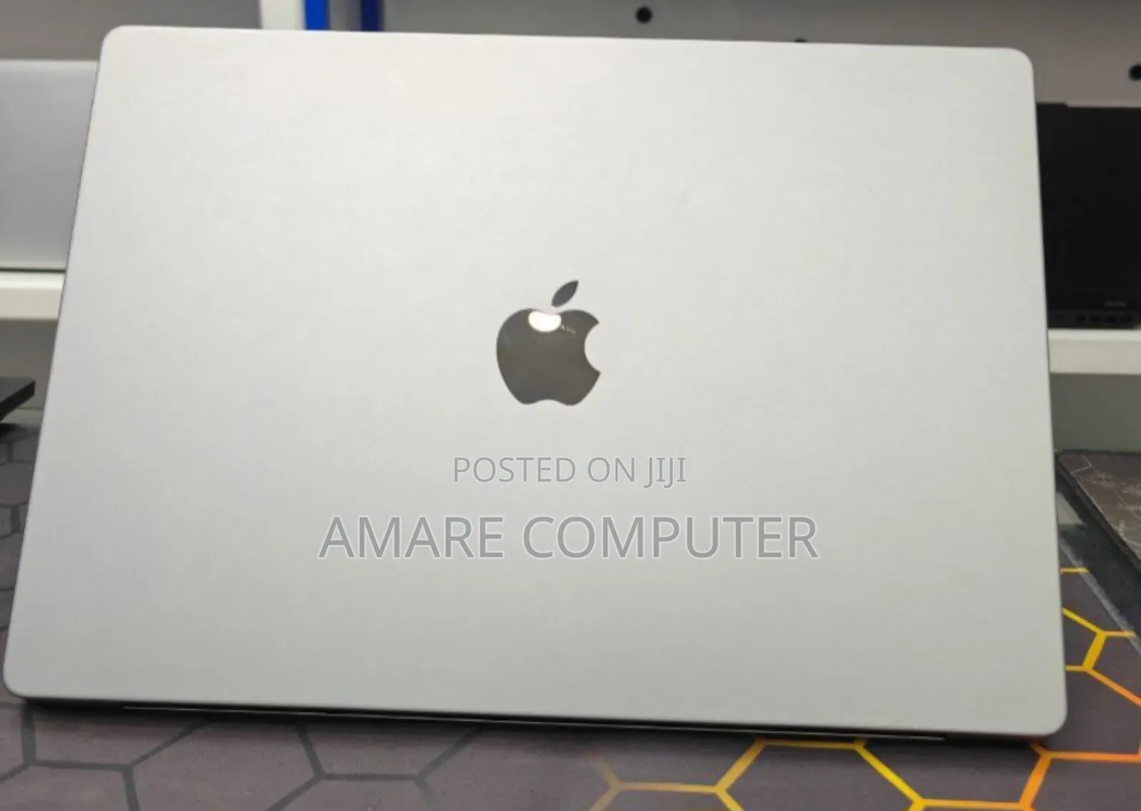 New Laptop Apple MacBook Pro M1 64GB Apple M1 Max SSD 1T