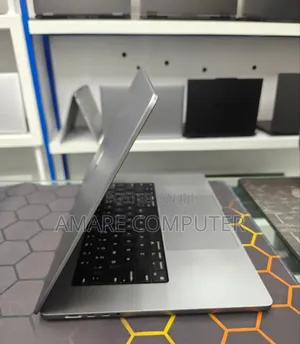 New Laptop Apple MacBook Pro M1 64GB Apple M1 Max SSD 1T