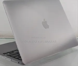 New Laptop Apple MacBook Pro 2022 M2 8GB Apple M2 SSD 256GB