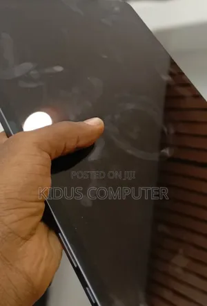 Photo - New Laptop Samsung Galaxy Book 2 4GB SSD 60GB