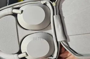 Photo - Sony Headphones