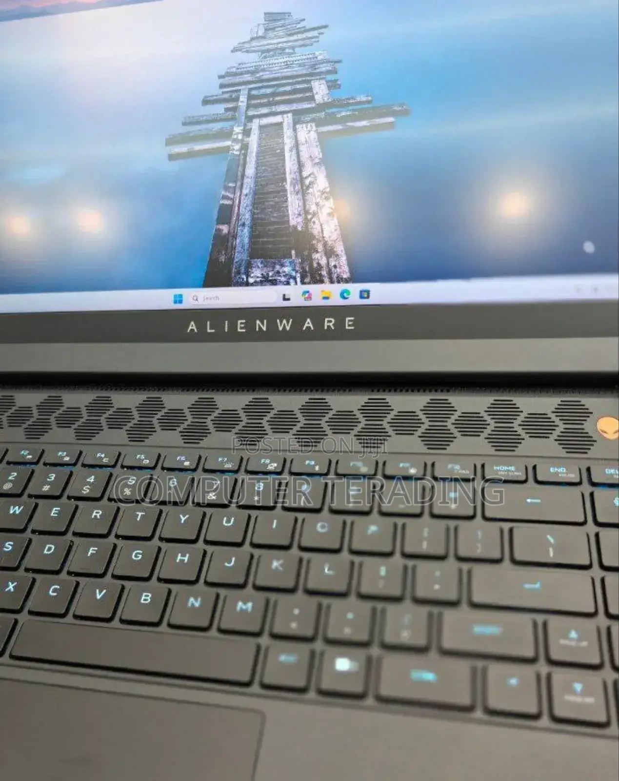 New Laptop Alienware Area-51m 16GB Intel Core I7 SSD 1T