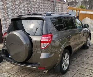 Toyota RAV4 2.5 2010 Gray