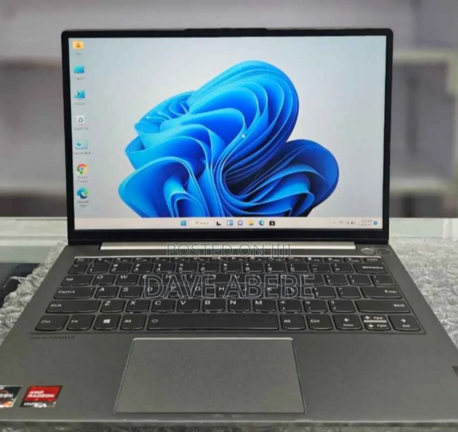 New Laptop Lenovo 16GB AMD Ryzen 7 SSD 512GB