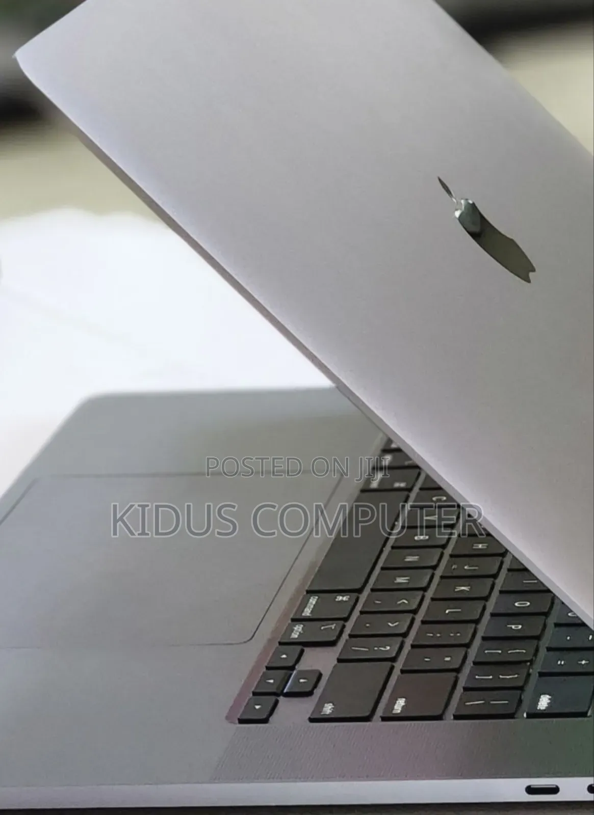 New Laptop Apple MacBook Pro 2019 32GB Intel Core I9 SSD 1T