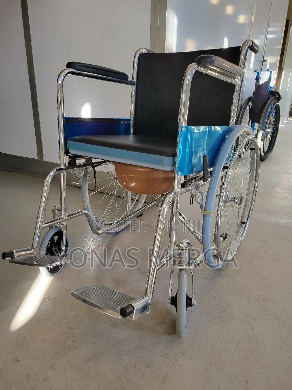 Commode Wheelchair屣血toilet Wheelchair羋፡Folding Brake Armrest Chair