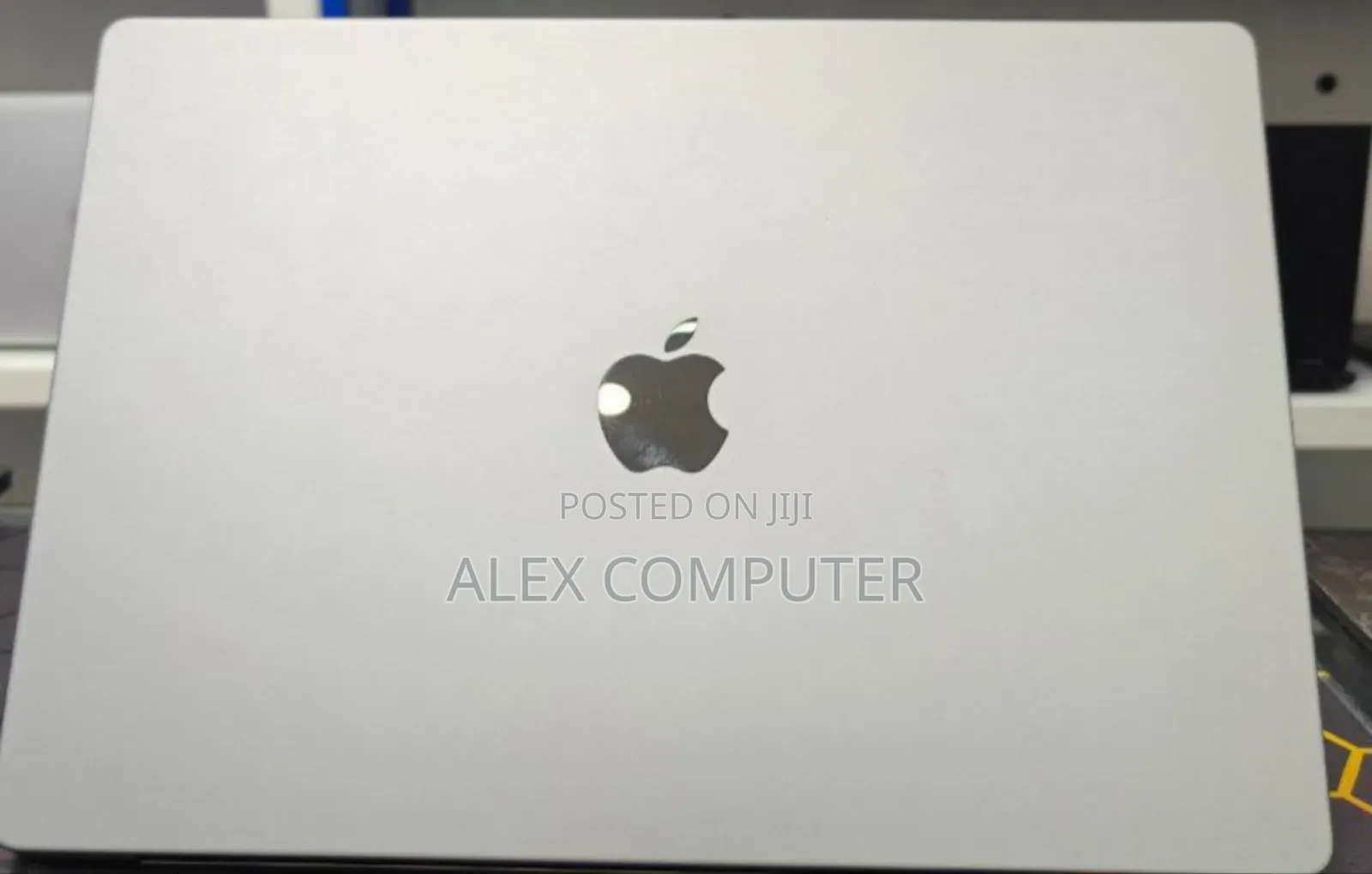 New Laptop Apple MacBook Pro M1 64GB Apple M1 Max SSD 1T