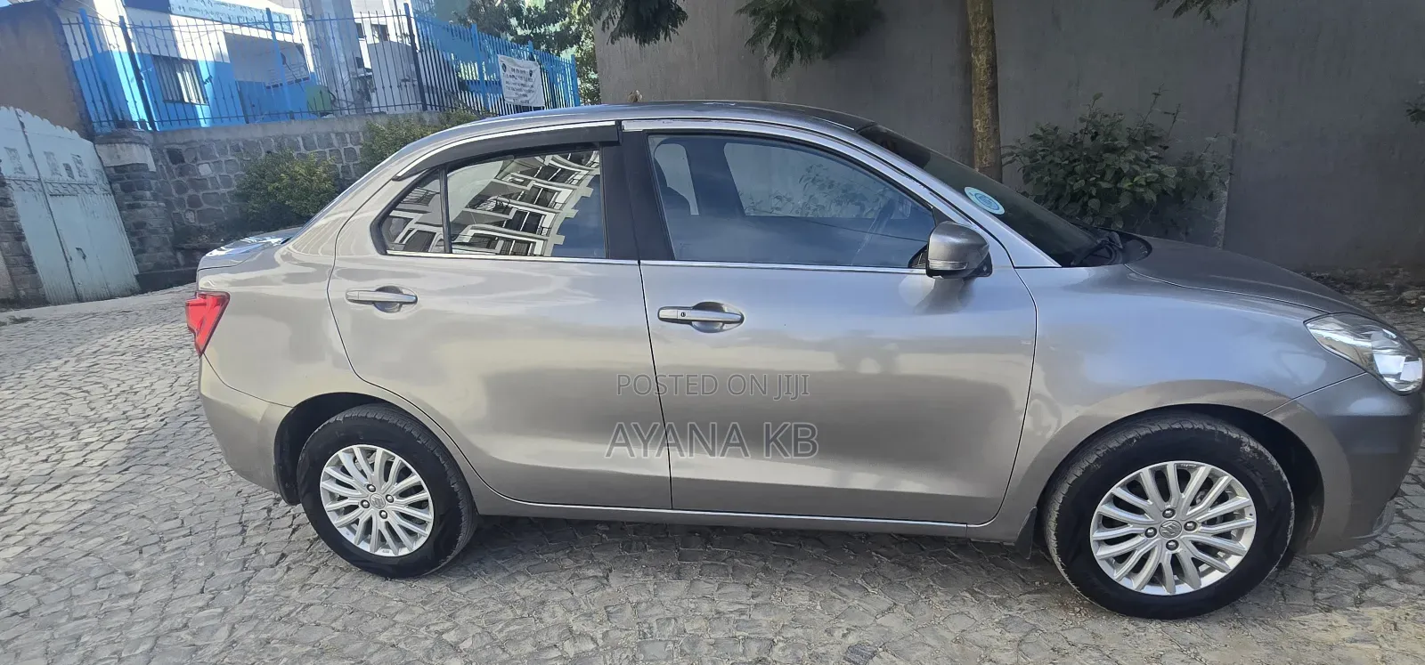 Suzuki Dzire 2023 Silver