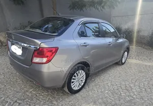 Photo - Suzuki Dzire 2023 Silver
