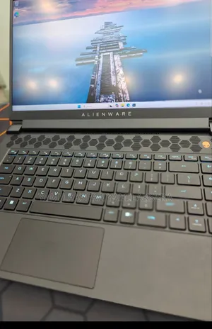 New Laptop Alienware M15 R3 16GB Intel Core I7 SSD 1T
