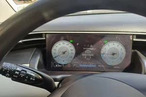 Hyundai Tucson Limited 2023 Silver