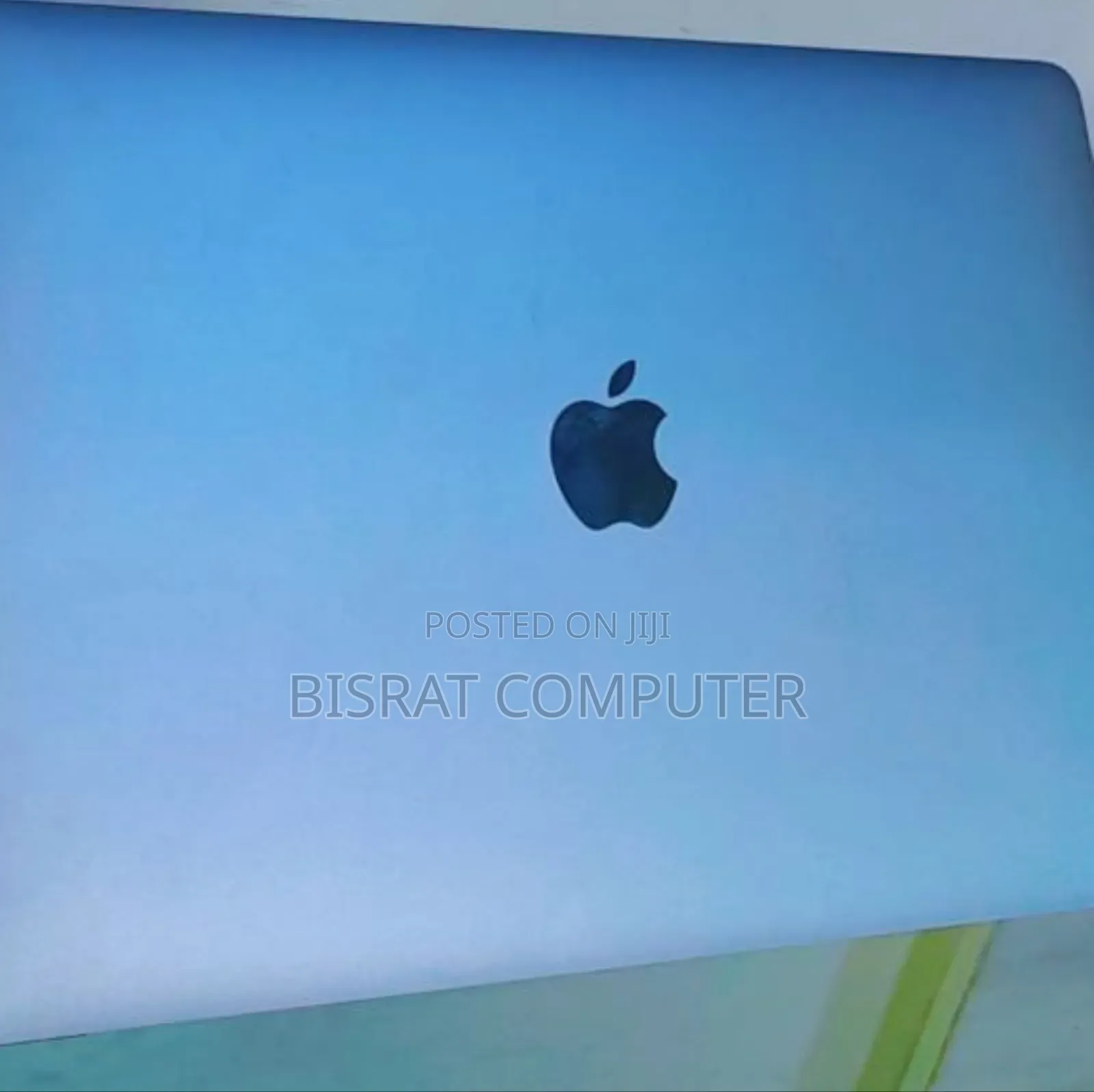 New Laptop Apple MacBook Air 2020 M1 8GB Apple M1 SSD 256GB