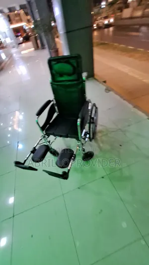 Photo - Toilet Wheelchair田手wheelchair卜手wheelchair卜田wheelchair口手wheelchair廿手whe