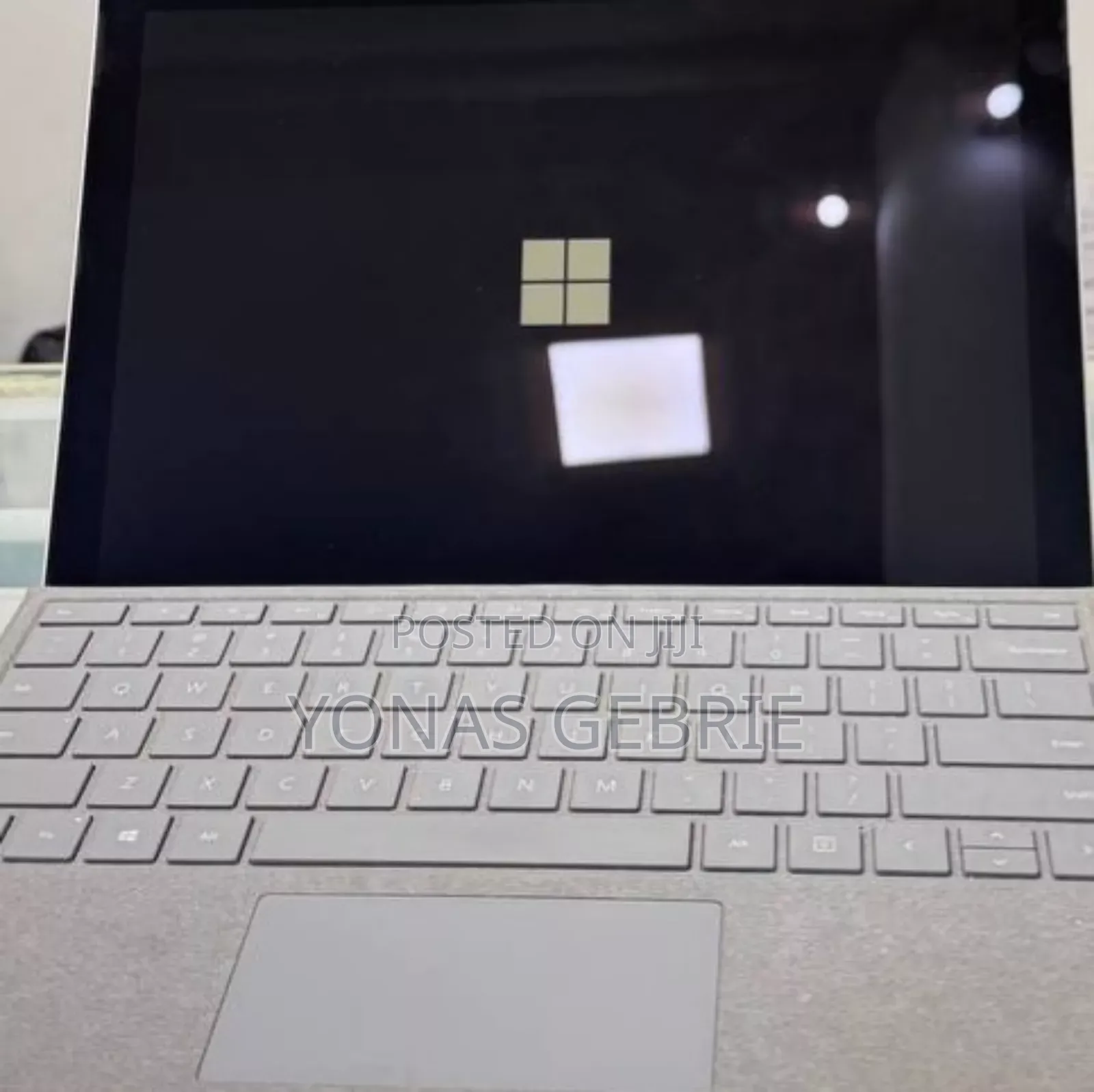 New Laptop Microsoft Surface 8GB Intel Core I5 SSD 128GB