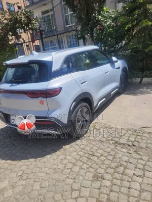 BYD Yuan Up 2025 Silver