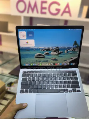 Photo - New Laptop Apple MacBook Pro M1 8GB Apple M1 SSD 256GB