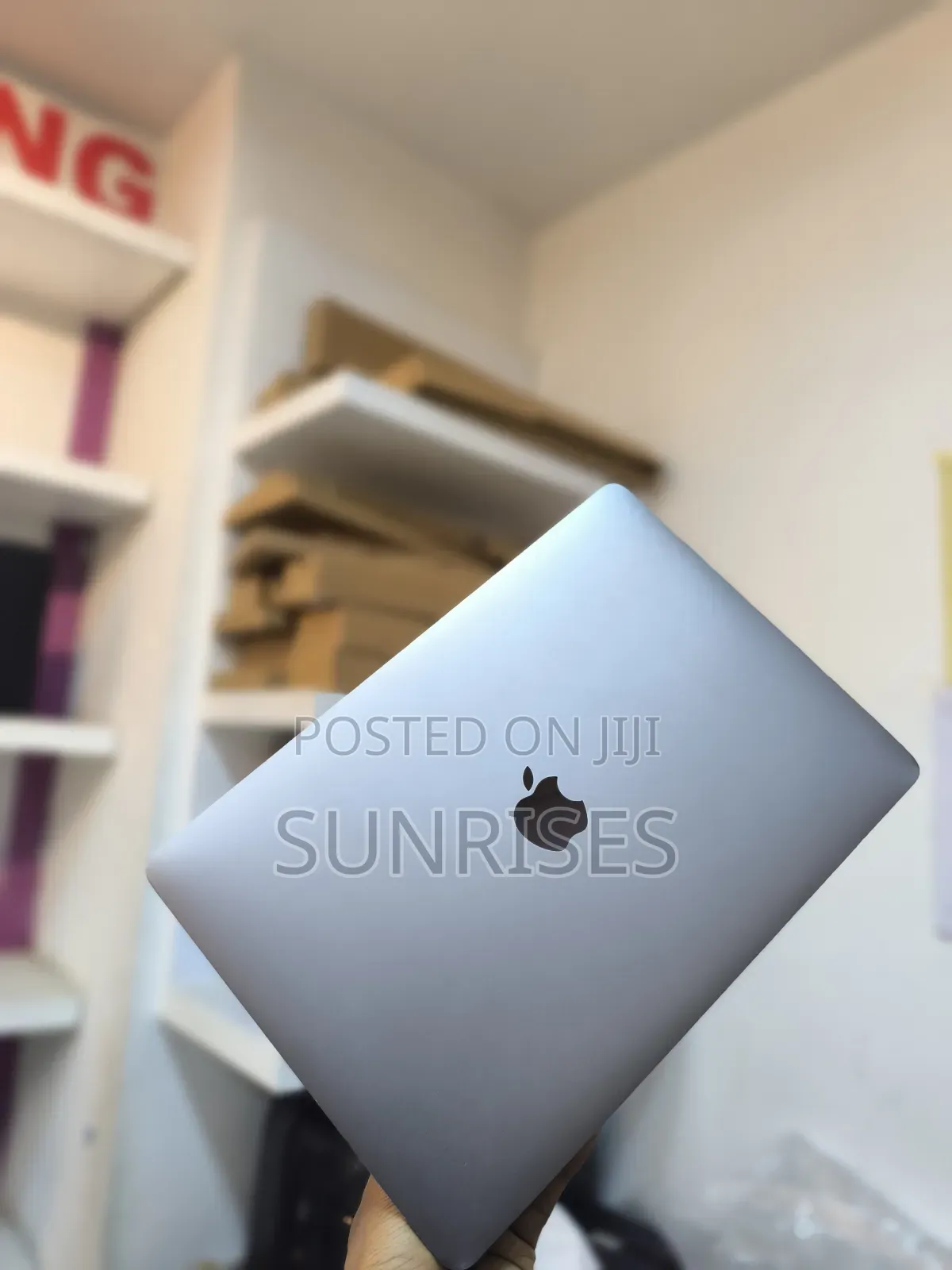 New Laptop Apple MacBook Pro M1 8GB Apple M1 SSD 256GB