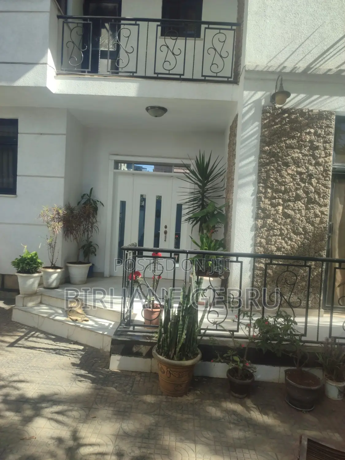 Furnished 12bdrm House in G+2  Fernished Guest, Bole for rent