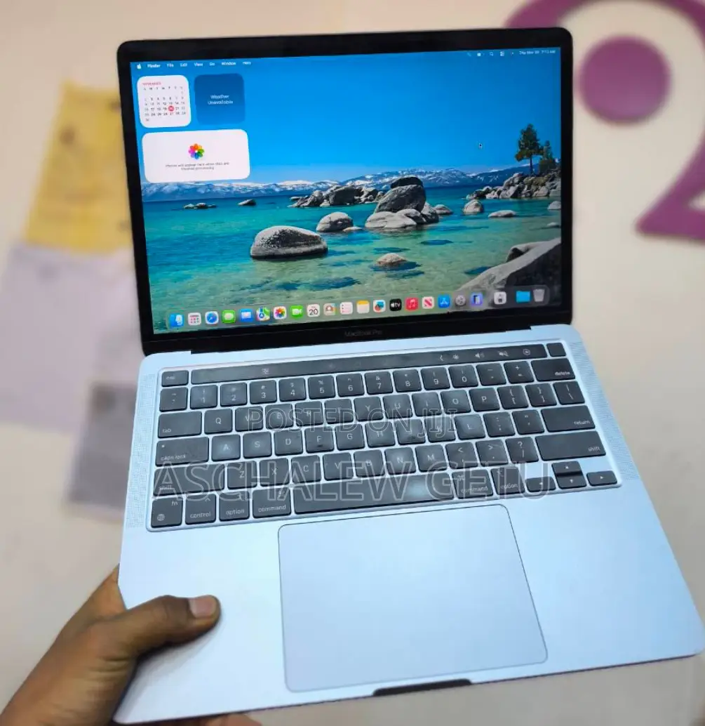 New Laptop Apple MacBook Pro 2020 M1 8GB Apple M1 Pro SSD 512GB