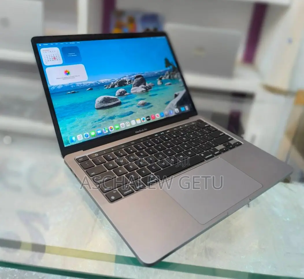 New Laptop Apple MacBook Pro 2020 M1 8GB Apple M1 Pro SSD 512GB