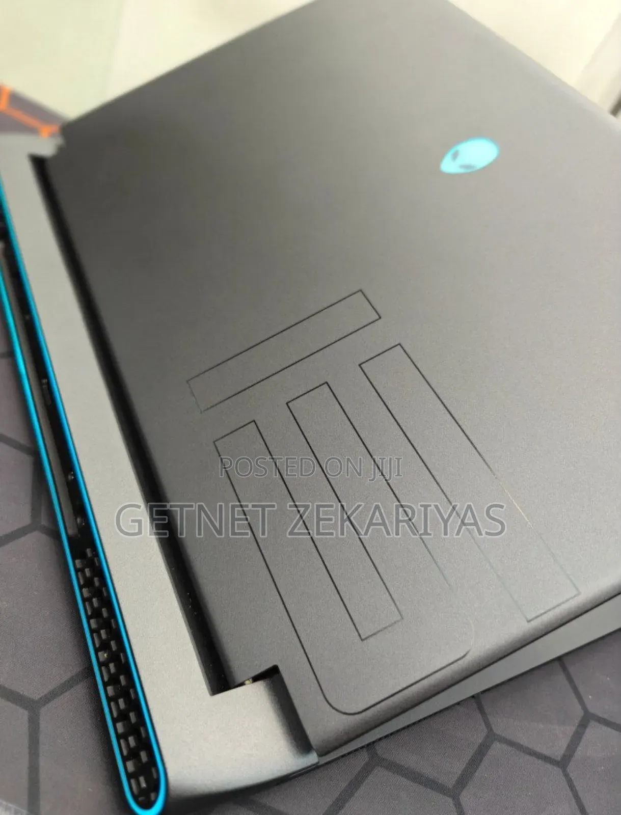 New Laptop Alienware M17x R2 16GB Intel Core I7 SSD 1T