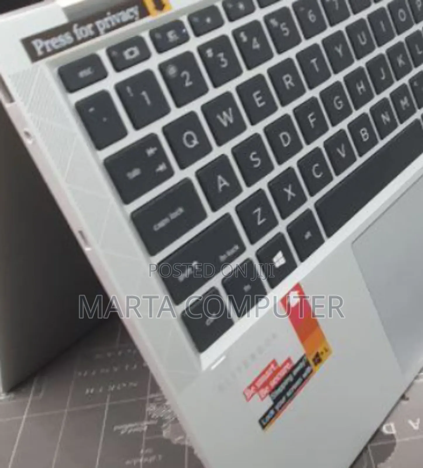 New Laptop HP EliteBook X360 1040 G7 16GB Intel Core I7 SSD 512GB