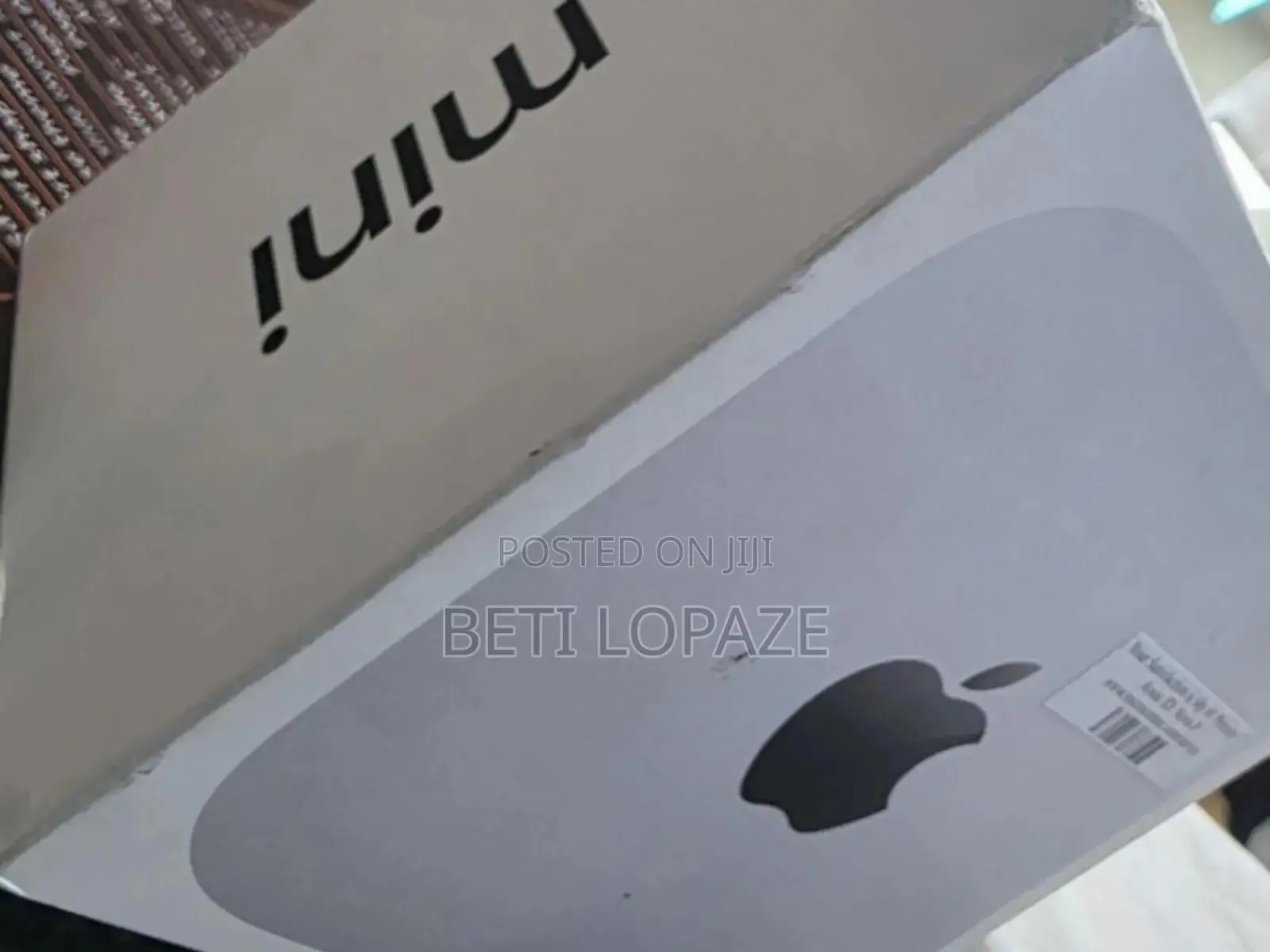 New Apple MacBook Air 2025 M4 15-Inch 16GB Intel Core I5 SSD 256GB