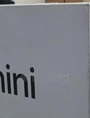 New Apple MacBook Air 2025 M4 15-Inch 16GB Intel Core I5 SSD 256GB