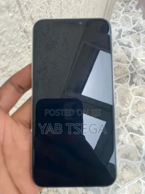 Apple iPhone X 64 GB White