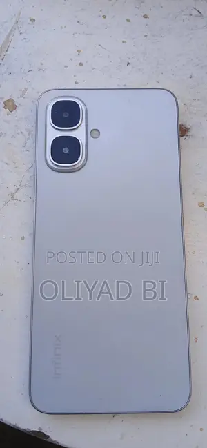 Photo - New Infinix Smart 10 64 GB White