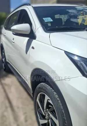 Photo - Toyota Rush 2023 White