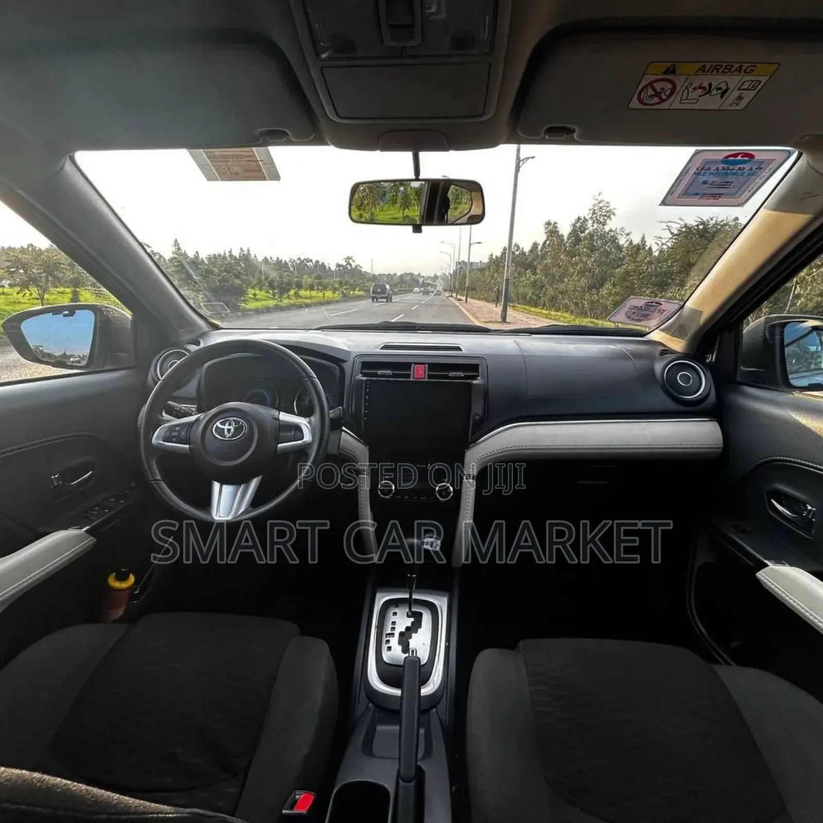 Toyota Rush 2021 Silver