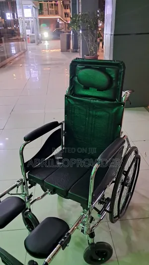 Photo - Toilet Wheelchair田手wheelchair卜手wheelchair口手wheelchair水手wheelchair水手whe