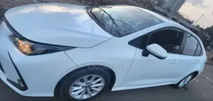 Toyota Corolla 2022 White