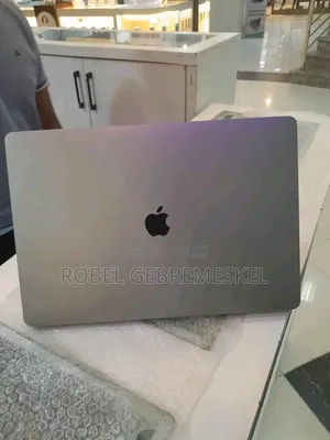 New Laptop Apple MacBook Pro 2019 32GB Intel Core I9 SSD 1T