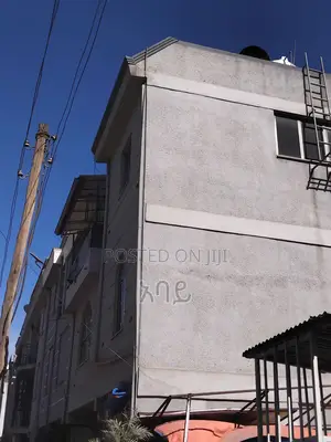 6bdrm Condo in Akaky Kaliti for sale