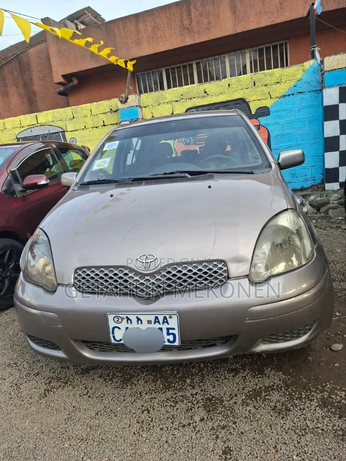 Toyota Vitz 2004 Gold