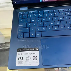 New Laptop HP OmniBook 7 14" 16GB Intel Core Ultra 7 SSD 1T