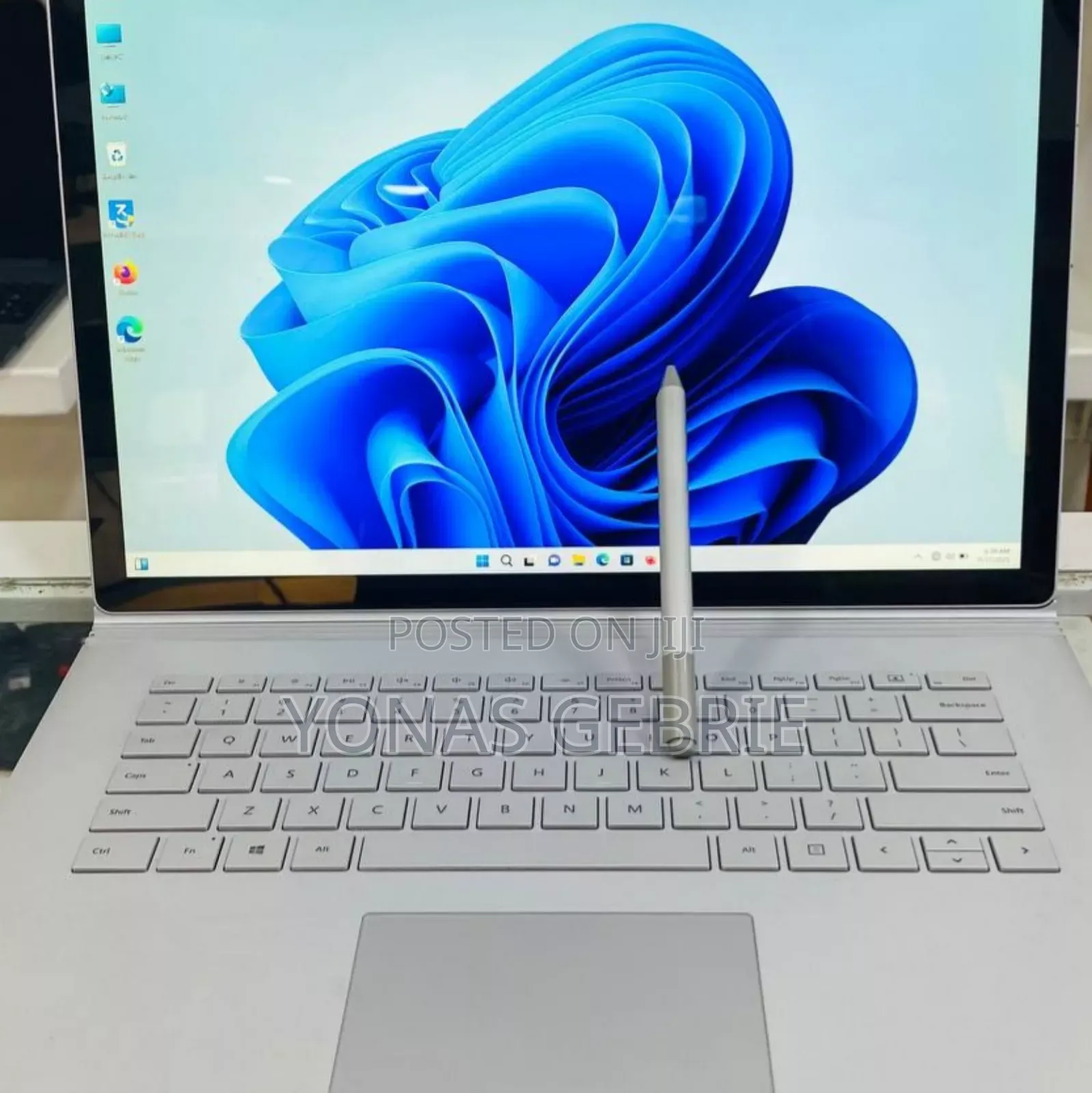 New Laptop Microsoft Surface 16GB Intel Core I7 SSD 256GB