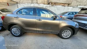 Suzuki Swift 2022 Gray