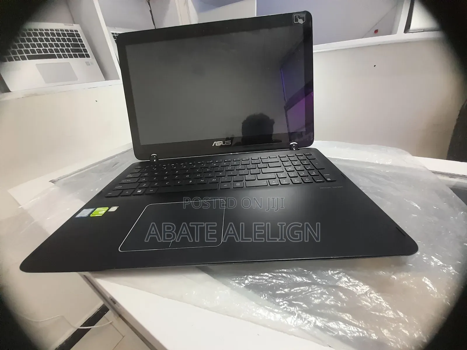 New Laptop Asus Q524UQ 12GB Intel Core I7 SSD 512GB