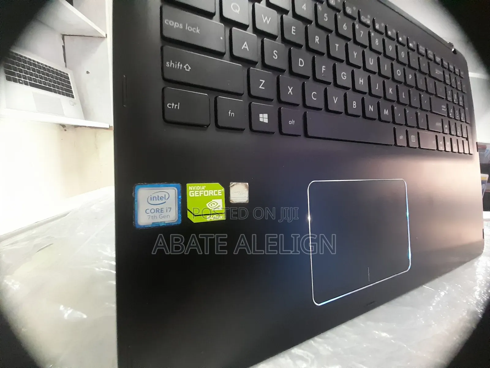 New Laptop Asus Q524UQ 12GB Intel Core I7 SSD 512GB