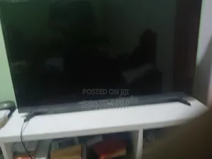 Samsung Tv With Stand 5 Series. It's Fairly New.