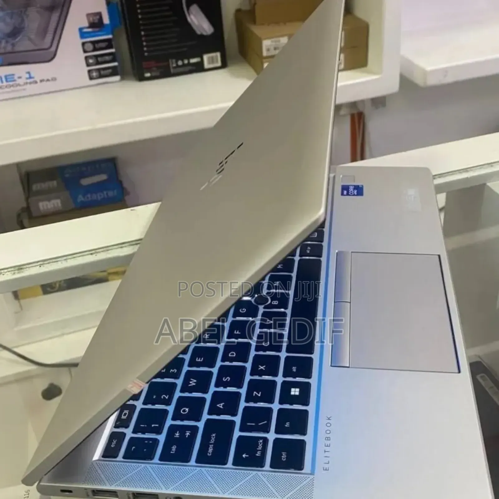 New Laptop HP EliteBook 830 G8 16GB Intel Core I7 SSD 512GB