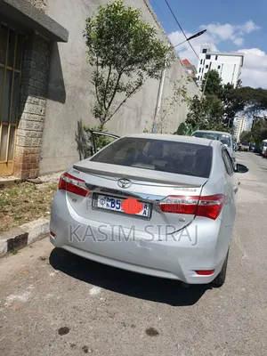 Toyota Corolla L 4dr Sedan (1.8L 4cyl 4A) 2015 Silver