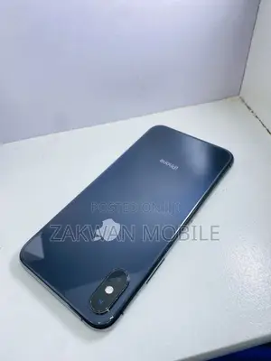 Photo - Apple iPhone XS 64 GB Black