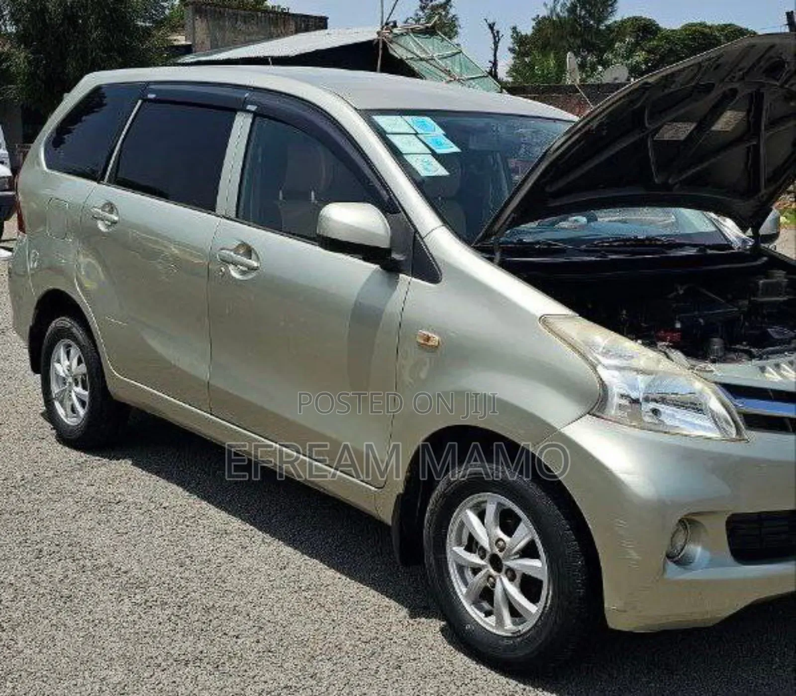 Toyota Avanza 2015 Gold